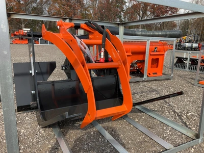 Used WOLVERINE TG42 RAW WOOD GRABBING SKID STEER ATTACHMENT Log Grapples Michigan US | Miedema Asset Management Group #1768763