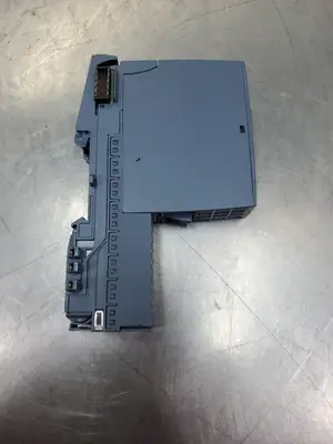 USED Siemens 6ES7132-6FD00-0CU0 DQ Module w/6ES7193-6BP00-0BU0 Base
