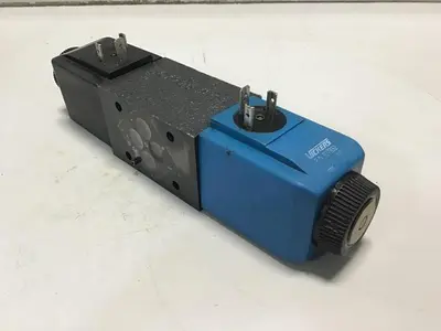 USED VICKERS DG4V-3-6C-M-U-HL7-60-EN594