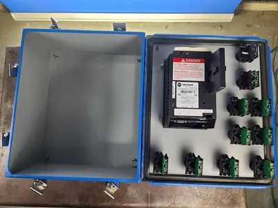 NEW ALLEN-BRADLEY 2711-K3A17L1