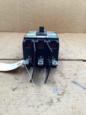 Fuji Electric BU-ESB3070 70A Circuit Breaker; 56271234; 70A 600V 3 Pole