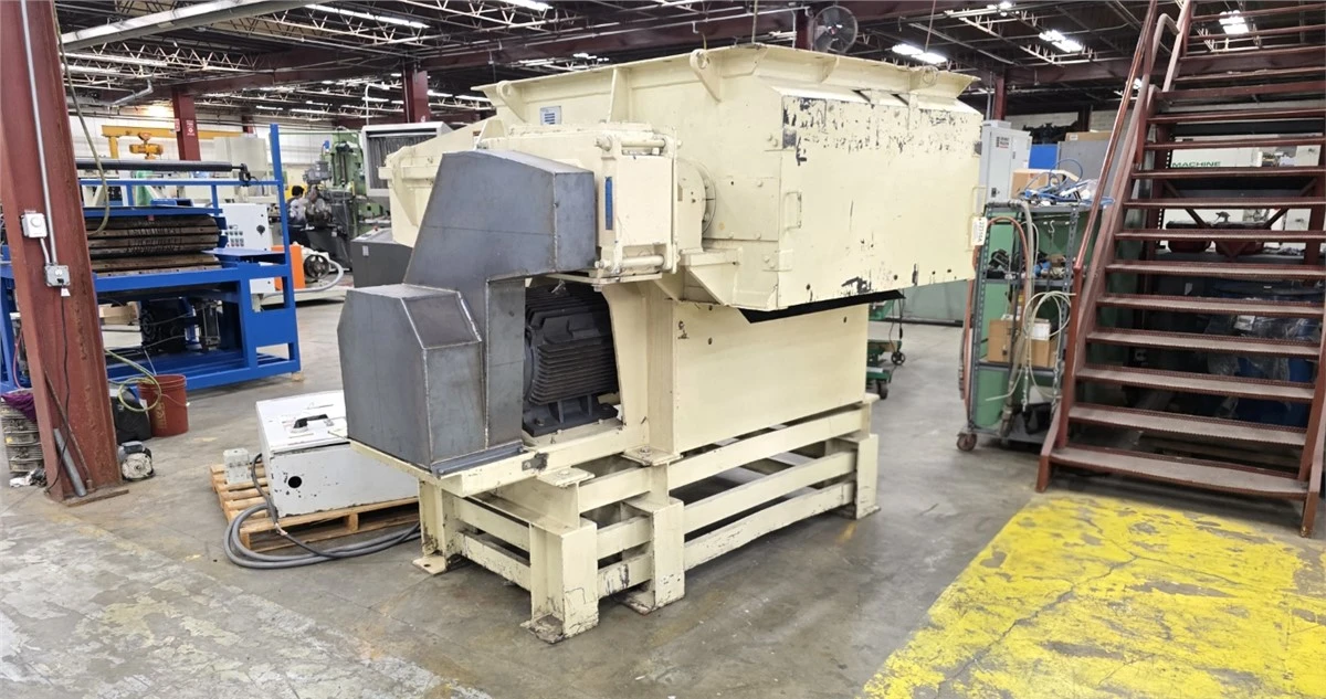 52" x 58" Vecoplan Single Shaft Shredder, Model RG52/100 SPK