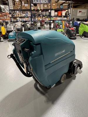 Tennant 1610 Ready Space Carpet Extractor Refurbished