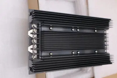 NEW IN BOX CUI INC VFK400W-Q48-S12 / VFK400WQ48S12 STOCK H209