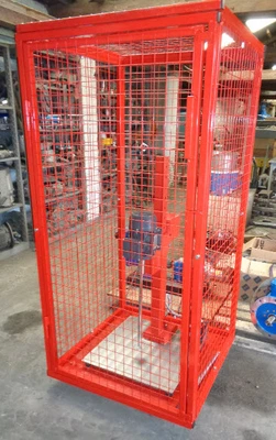 M/S Mesh Safety Cage 910 mm x 910mm x 1,800 mm Tall