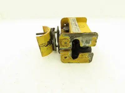 Aero-Motive Pow-R-Belt 0674411 Festoon Flat Cable Trolley  *Bad Wheel*