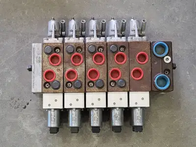 NEW SAUER DANFOSS PVHC 11061227