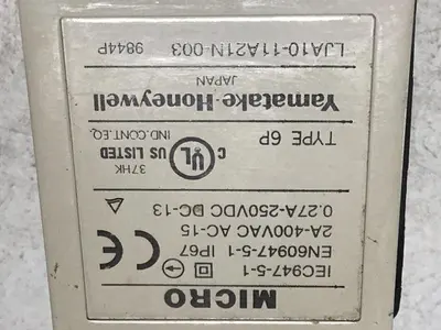 USED YAMATAKE LJA10-11A21N-003