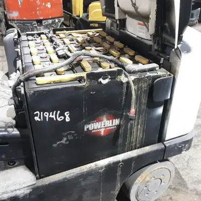 USED 2016 CROWN FC5215-50
