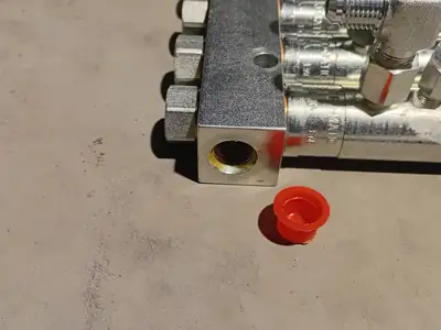 NEW HITACHI 4446881