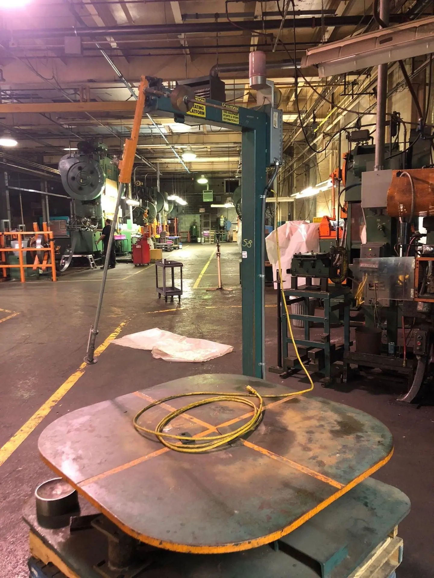 48" ROTATING HORIZONTAL PALLET TYPE UNCOILER TABLE: STOCK #10471