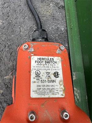 Used CASTLE _UNKNOWN_ Pocket Hole Machines California US | MachineryMax #1373275