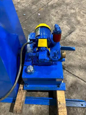 1/4" CAPACITY BLUE VALLEY MODEL #FLANGER-T-588 FLANGING MACHINE: YOBRO #24453