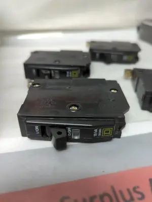 Used SQUARE D QOB120 Switchgears Ohio US | Surplus Asset Holdings #1185623