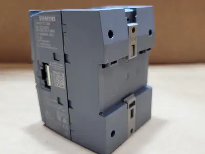 USED SIEMENS 6ES7 223-1PH32-0XB0
