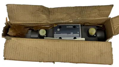 NEW BOSCH 0-811-404-001 HYDRAULIC CONTROL VALVE 0811404001