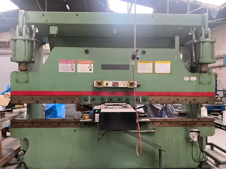 Used 1986 CINCINNATI 135CB X 10 Press Brakes Illinois US | Machinery Marketing International #1303910