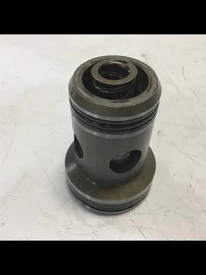 USED VICKERS 25-D10-30