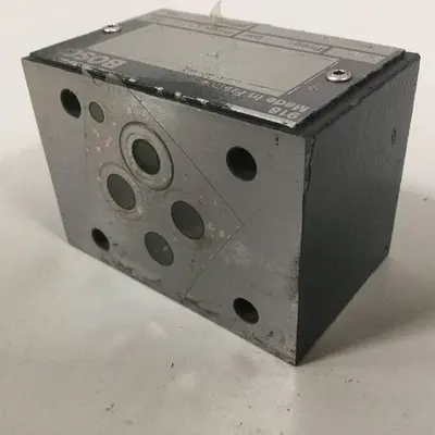 USED BOSCH 0 811 004 100