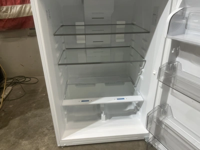 Used MIDEA FREEZER ON TOP Refrigerators Michigan US | Miedema Asset Management Group #1413773