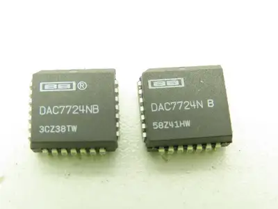 Texas Instruments DAC7724NB DAC7724NB Digital to Analog Converters DAC Lot of 2