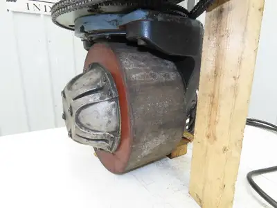 Used TENNANT _UNKNOWN_ Scrubbers Indiana US | Arrow Industrial #1489128