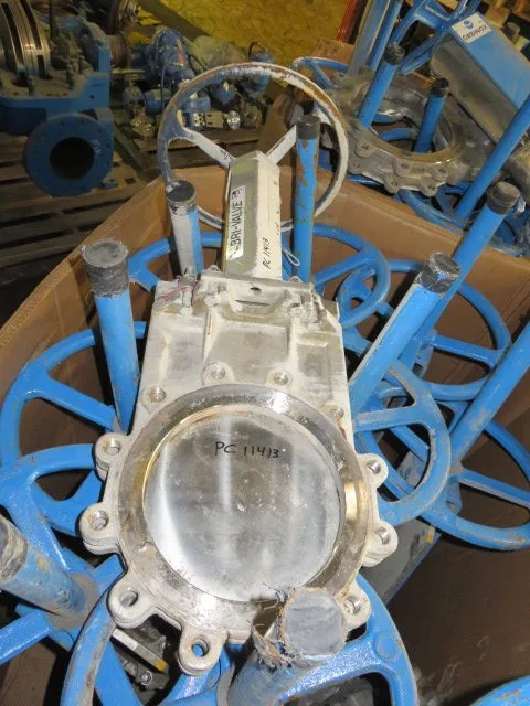 Fabri-Valve 10"-150 knife gate valve, hand wheel operated