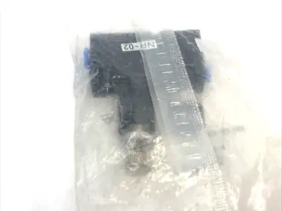 New | in-Stock Festo Miniature Pressure Regulating Valve, Push-in Tube, 153495 Air Pressure Regulators Michigan US | Maverick Industrial Sales #1418958