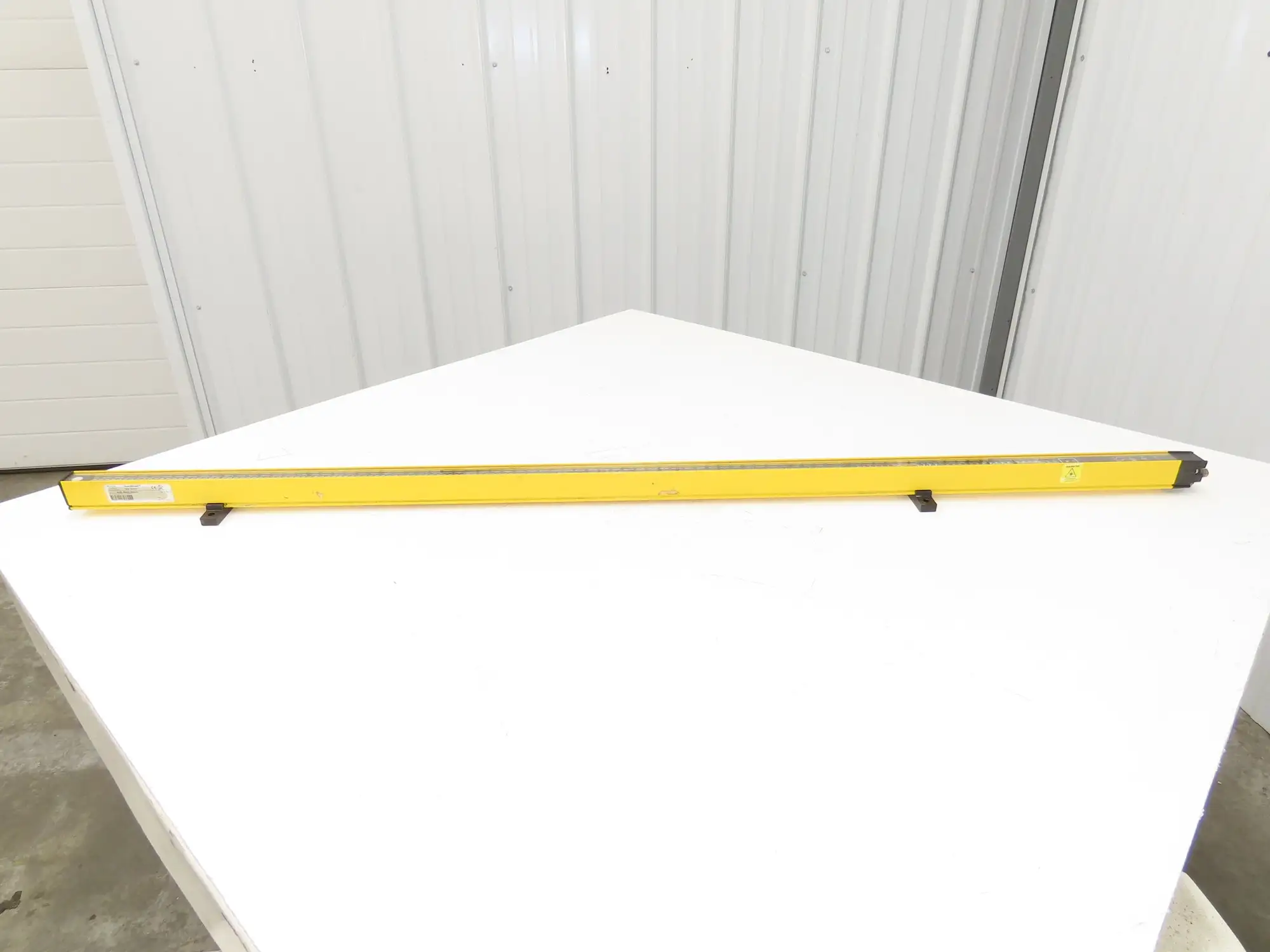 A-B 445L-R4S1200YD Guardshield Light Curtain Safe4 Receiver Parts Only 1200mm