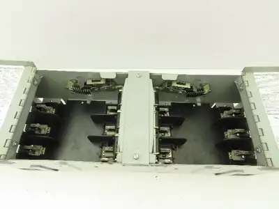 Siemens V7E3633R Vacu-Break Switch Disconnect Dual Twin 600V 100A 3Ph Fusible