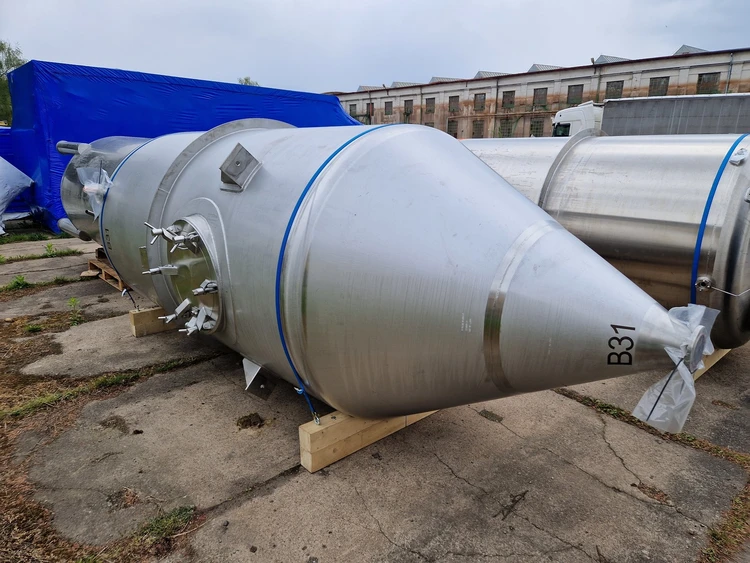 Used 2013 MOESCHLE BEHALTERBAU GMBH 5,700 Liters Stainless Steel Tanks CZ | Perry Equipment #123464