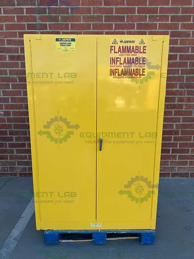 Used JUSTRITE 45 GALLON FLAMMABLE LIQUID STORAGE CABINET W/ SHELVES, KEY Biological Safety Cabinets | Equipment Lab #486638