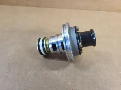 NEW TRACTION K031560-G3