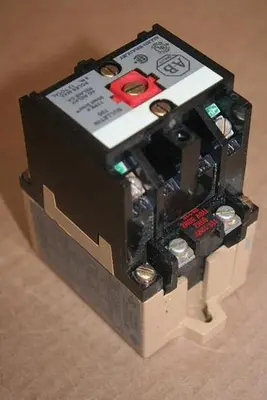 USED ALLEN BRADLEY 700-P200A1 SER B