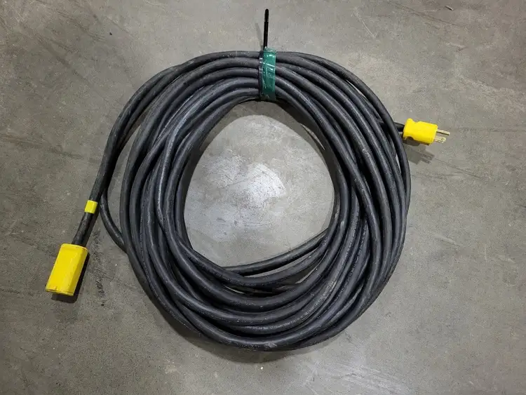 Used SOUTHWIRE _UNKNOWN_ Cable & Wire British Columbia CA | Lenmark #250565