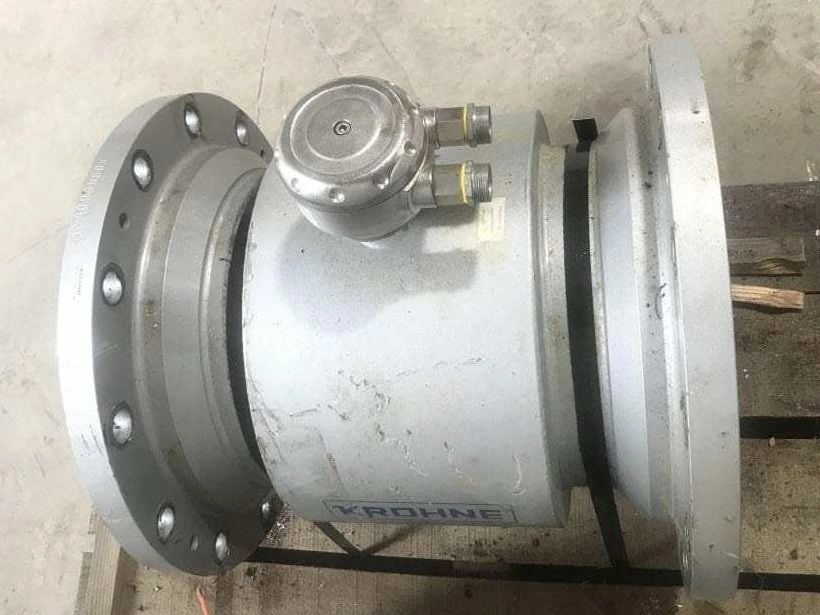 KROHNE Optiflux 4000 Altometer flow meter 12″ Rubber lined