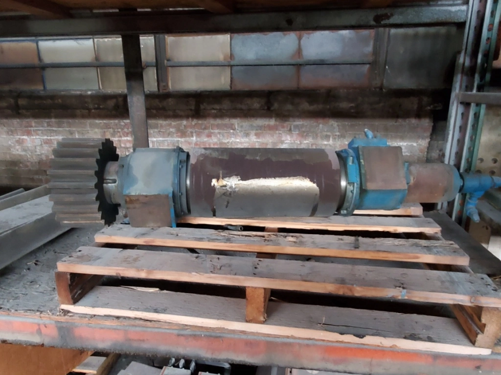 Farrel 8" x 16" Mill Roll