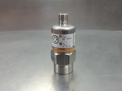 IFM EFECTOR PA3227 Pressure Sensor, ¼ NPT, 32VDC, 20mA. 5E-1/4