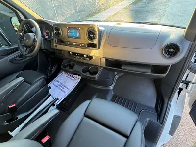 Used 2024 MERCEDES-BENZ 2500 Vans Florida US | Truck and Van Outlet #1509211