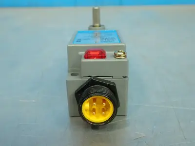 Used CUTLERHAMMER E50SAL Relays & Switches Ohio US | HGR 24 #798780