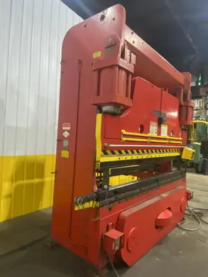 230 TON X 10' CINCINNATI MODEL #230-8AS HYDRAULIC CNC PRESS BRAKE W/ UPGRADED CONTROLS: STOCK #19386