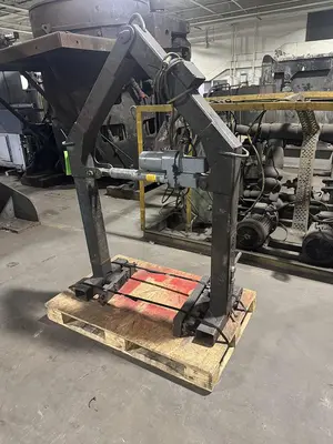 USED EAGLE EMH-500 MOLD HANDLER (SALE PENDING)