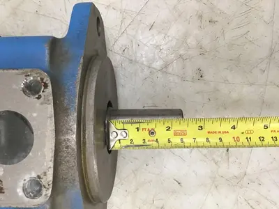 USED VICKERS 3520V25A8