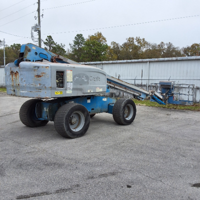 USED 2014 Genie S-65