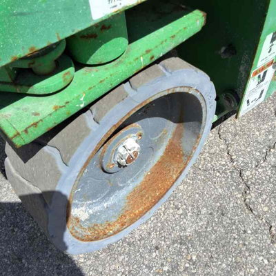 USED 2014 Genie GS-3232