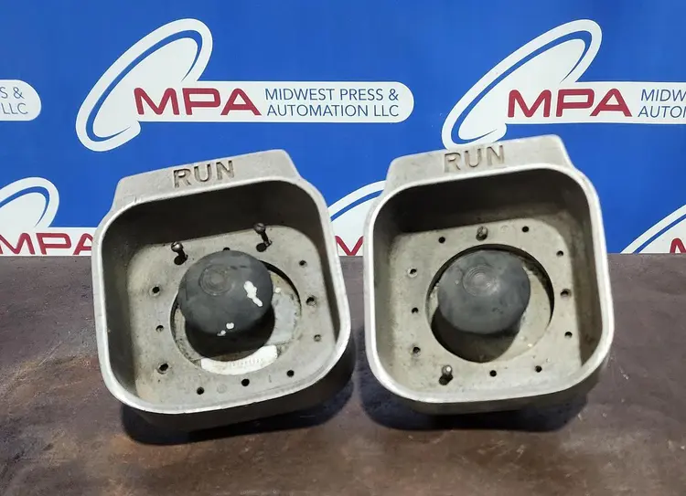 Used GENERAL ELECTRIC 2940NP311H Relays & Switches | Midwest Press and Automation #618294
