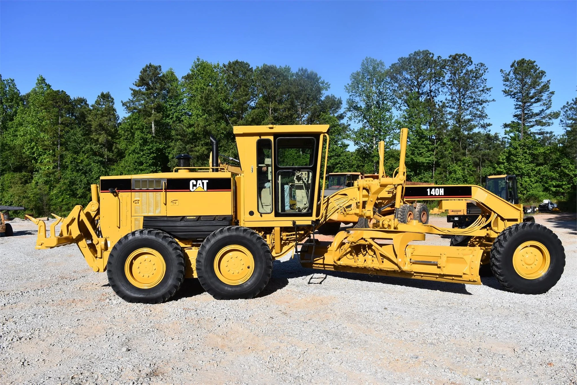 Used 2005 CATERPILLAR 140H Motor Graders South Carolina US | BTM Machinery #1352468
