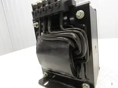 Toyogiken Step-Down Transformer 1.5kVA Pri 200-210-220V Sec 100-105-110V 1PH