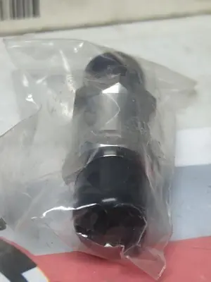 New | in-Stock PARKER 4M-04L-1-SS Pump & Valve Parts Ohio US | Surplus Asset Holdings #1235603