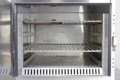 FWE COUNTERTOP HEATING HOLDING CABINET MODEL HCL-1826-4-CHIP (HINGES FROM LEFT TO RIGHT)